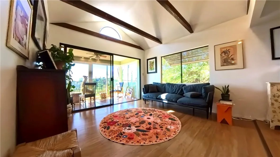 641 Sunnyhill Drive