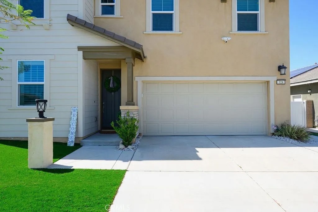 324 Castaic Way