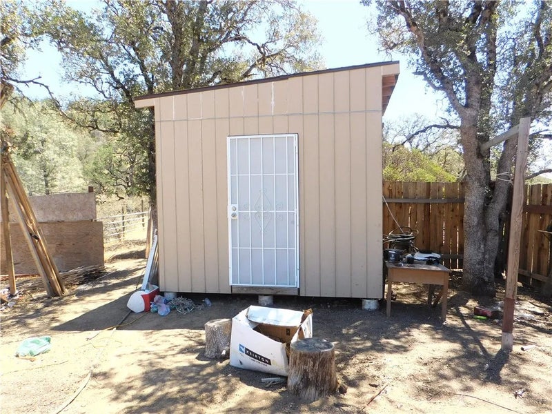 997 Watertrough Rd