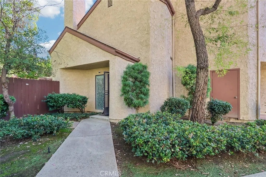 904 S Canyon E