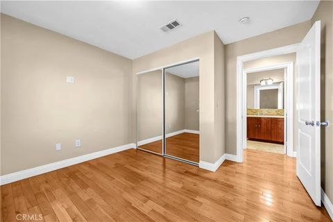 Tiny photo for 6654 Bellaire Ave, North Hollywood, CA 91606 (MLS # GD25247039)
