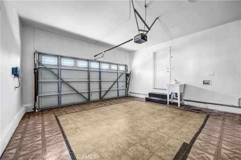 Tiny photo for 6654 Bellaire Ave, North Hollywood, CA 91606 (MLS # GD25247039)