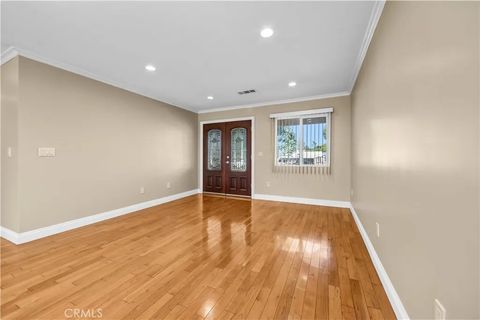 Tiny photo for 6654 Bellaire Ave, North Hollywood, CA 91606 (MLS # GD25247039)