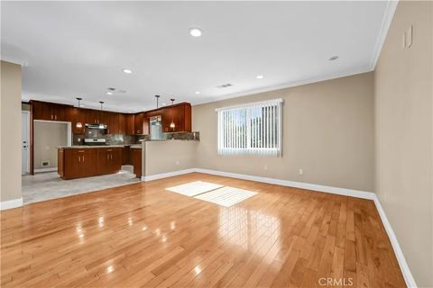 Tiny photo for 6654 Bellaire Ave, North Hollywood, CA 91606 (MLS # GD25247039)