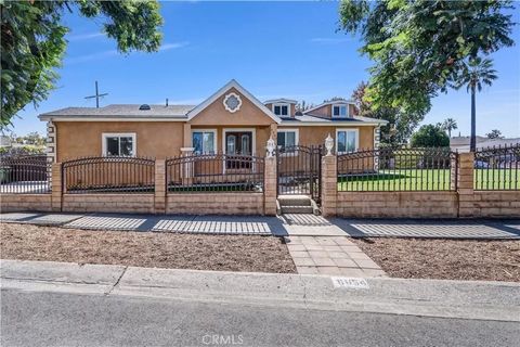 Tiny photo for 6654 Bellaire Ave, North Hollywood, CA 91606 (MLS # GD25247039)