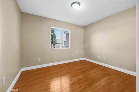 Tiny photo for 6654 Bellaire Ave, North Hollywood, CA 91606 (MLS # GD25247039)
