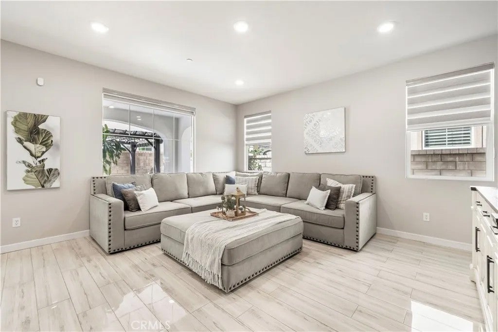 24158 Paseo Del Rancho