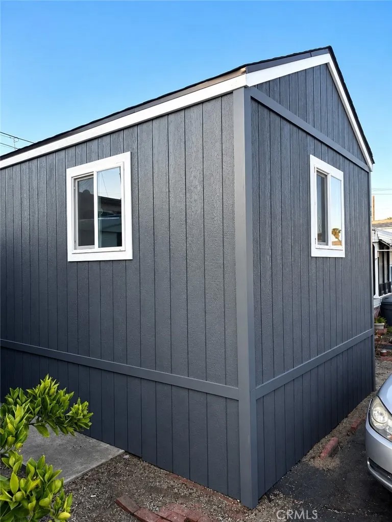 2548 Peck