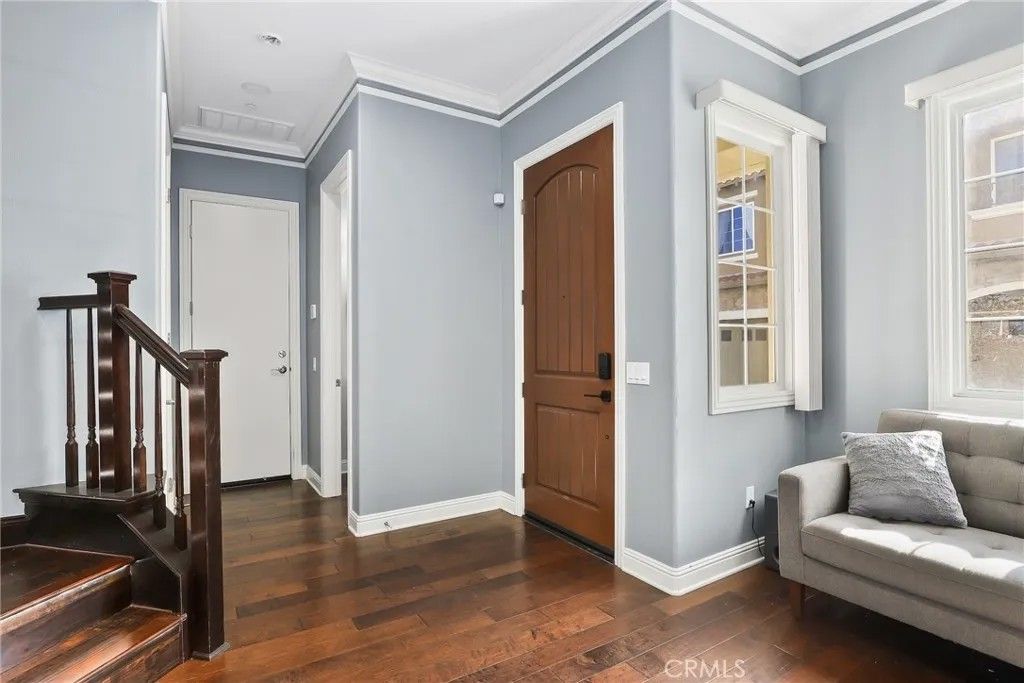 Photo of 11507 Verona Dr, Chatsworth, CA 91311 (MLS # SR26001614)