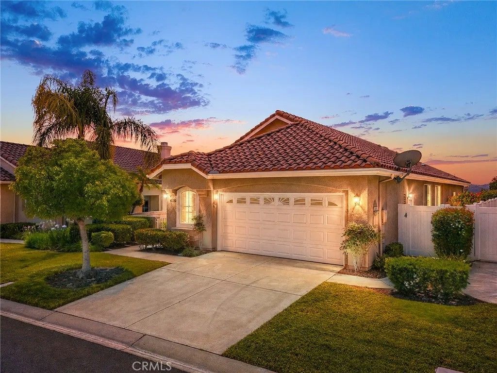 Photo of 40500 Via Tapadero, Murrieta, CA 92562 (MLS # PW26152379)