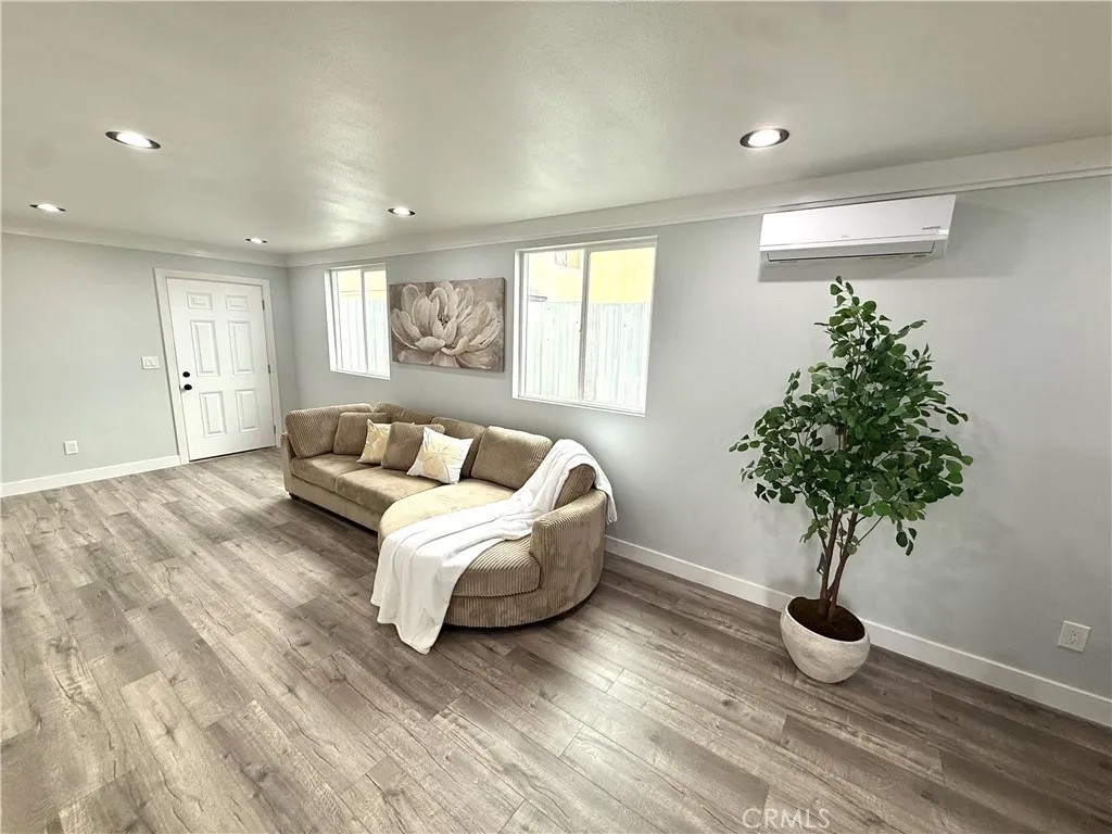8735 Beach