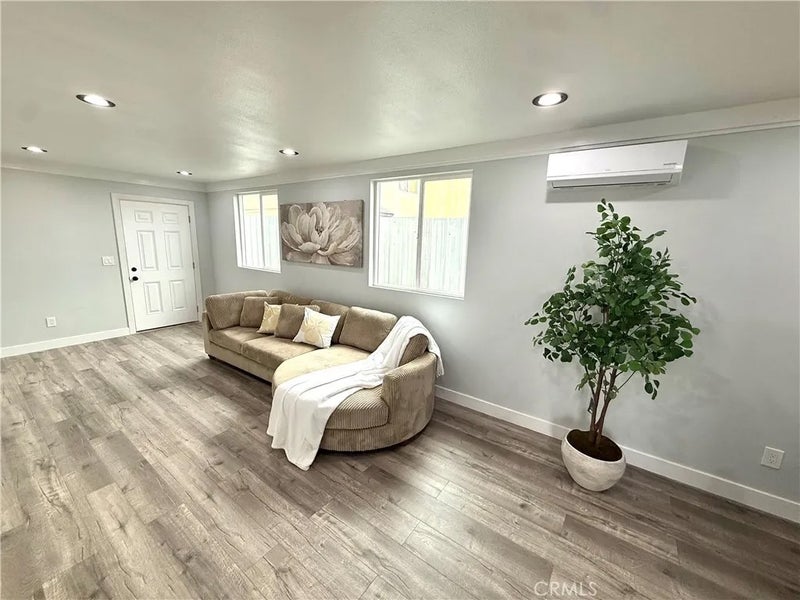 8735 Beach