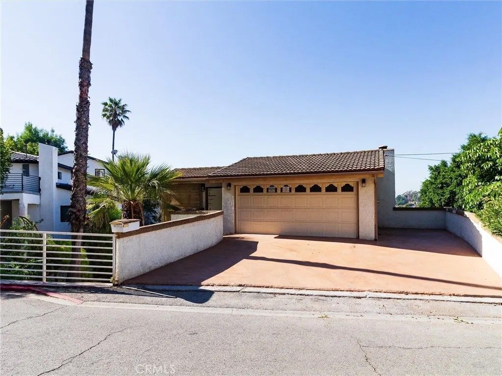 Photo of 2076 Hanscom Drive, South Pasadena, CA 91030 (MLS # SB25188894)