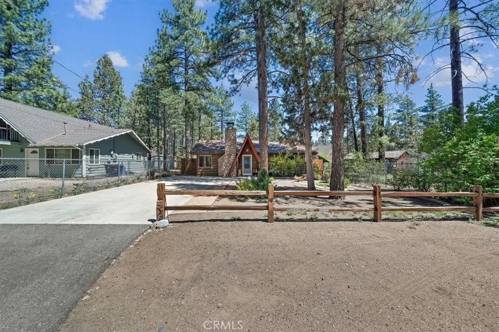 1004 Wendy Avenue