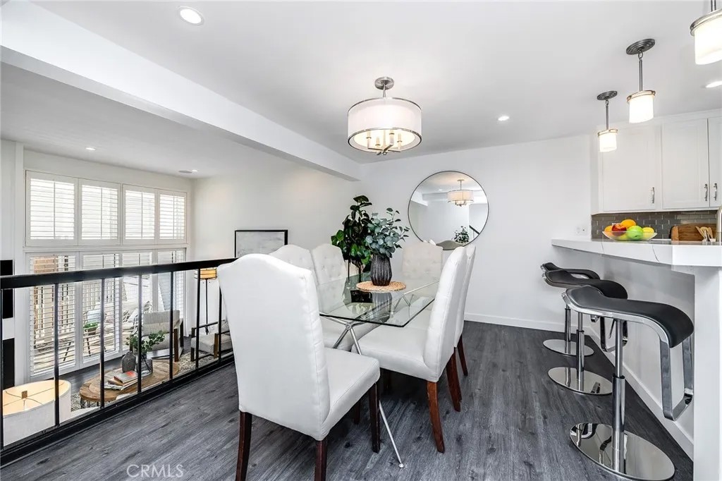 4345 W Sarah Street 3