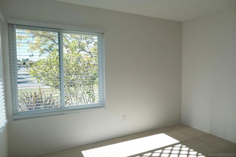 Tiny photo for 4835 Glenhaven Dr, Oceanside, CA 92056 (MLS # 250045473)