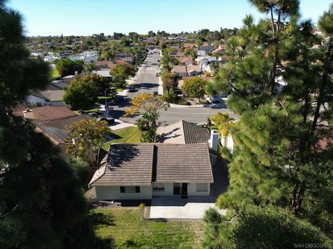 Tiny photo for 4835 Glenhaven Dr, Oceanside, CA 92056 (MLS # 250045473)