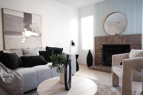 Tiny photo for 4835 Glenhaven Dr, Oceanside, CA 92056 (MLS # 250045473)