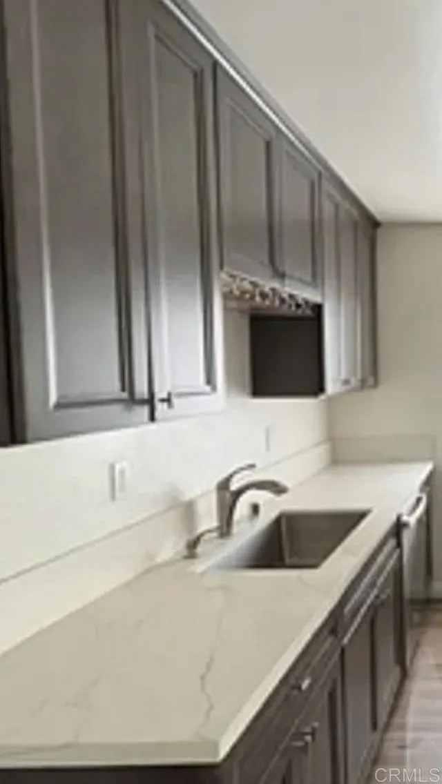 1250-1254 Parker Place
