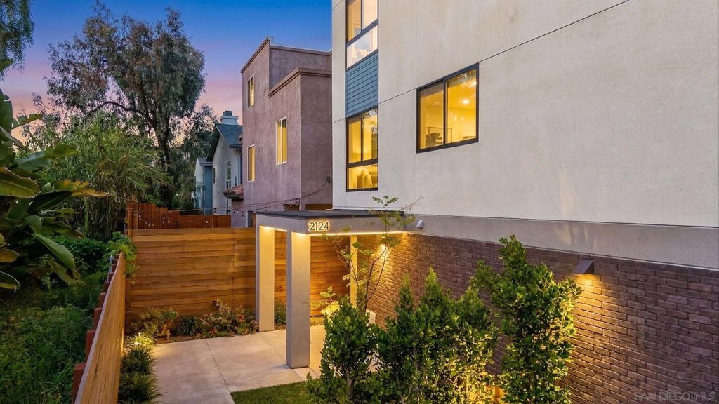 Photo of 2124 San Clemente, San Diego, CA 92107 (MLS # 260007635)