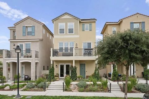 Photo of 21541 Trail Blazer Lane, Escondido, CA 92029 (MLS # PTP2601279)