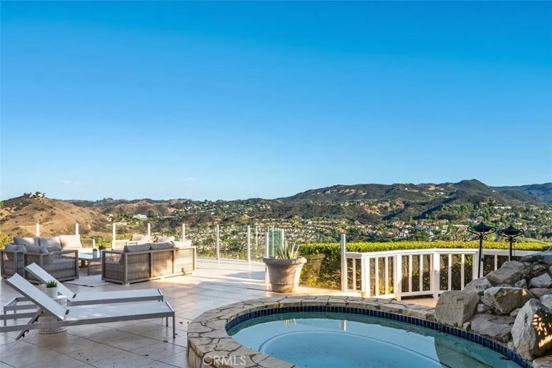 24658 Cordillera Drive