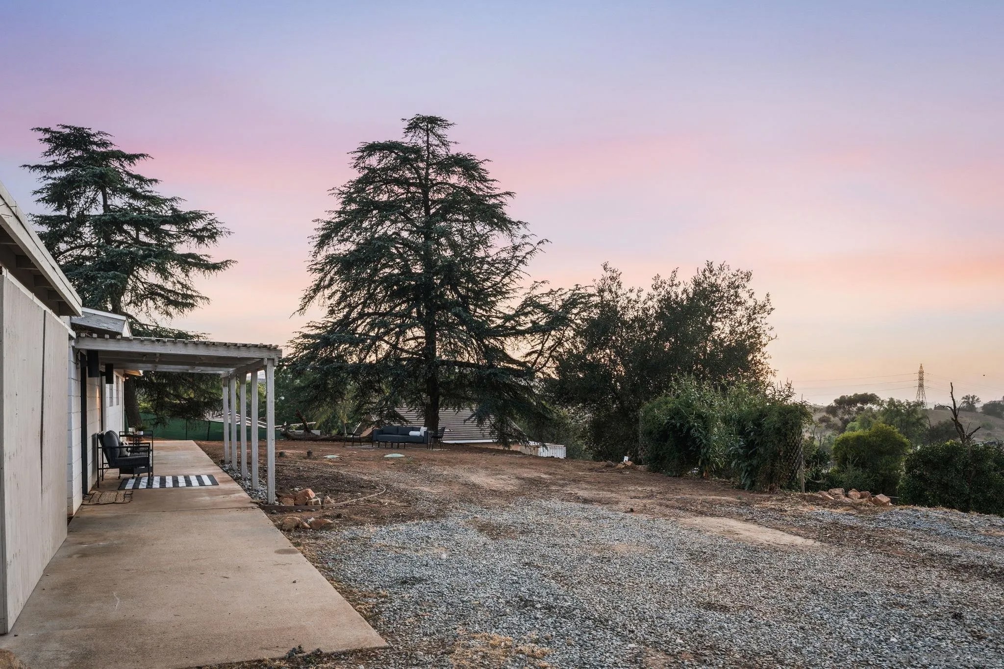 30562 Rolling Hills Dr.