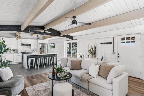 Photo of 30562 Rolling Hills Dr, Valley Center, CA 92082 (MLS # 260013851)