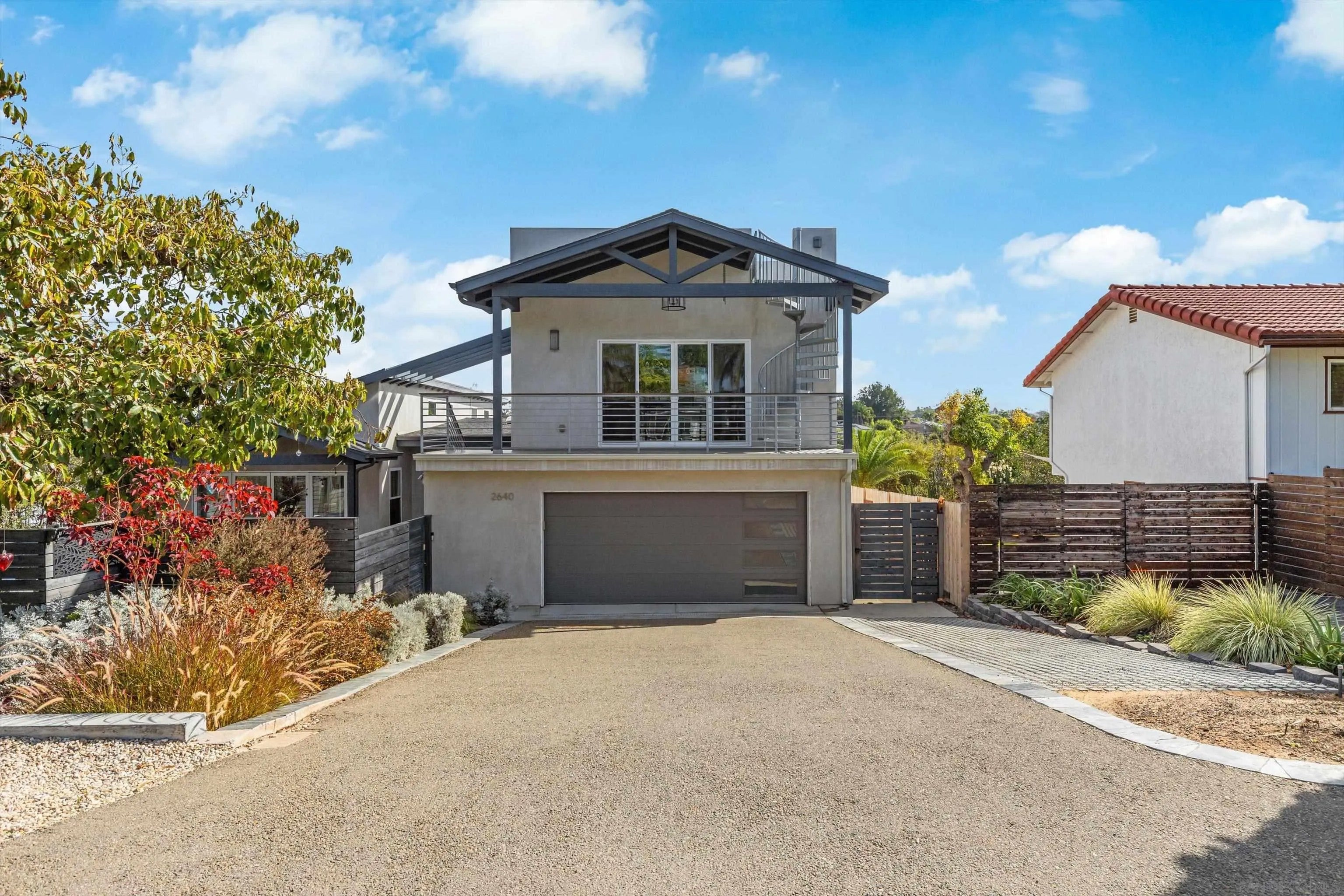 2640 Highland
