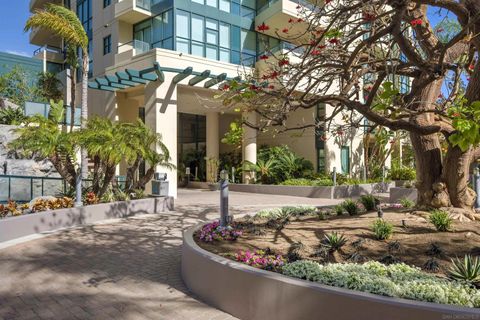 Tiny photo for 555 Front St #1302, San Diego, CA 92101 (MLS # 250043476)