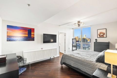 Tiny photo for 555 Front St #1302, San Diego, CA 92101 (MLS # 250043476)