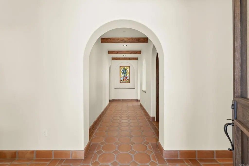 Photo of 2525 Date Palm Court, Vista, CA 92084 (MLS # NDP2602062)