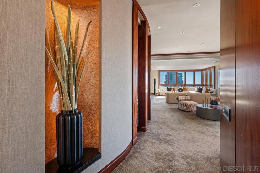 Photo of 700 Front St #2701, San Diego, CA 92101 (MLS # 250046210)