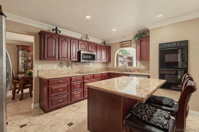 11322 Surco Dr, San Diego