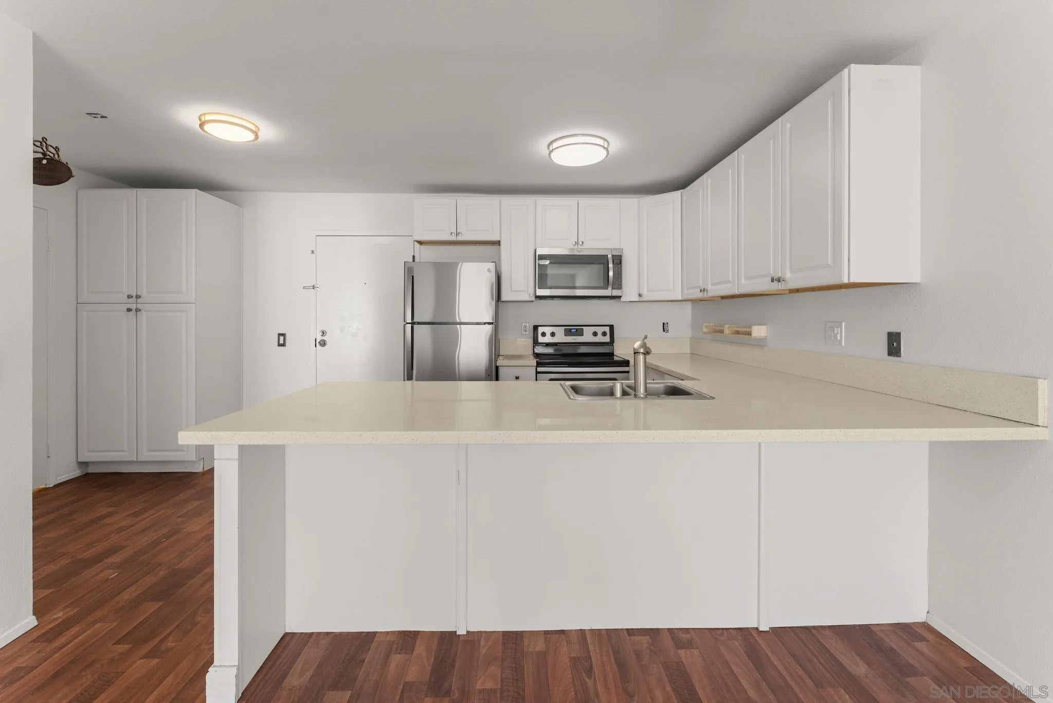 8034 Linda Vista 1Q