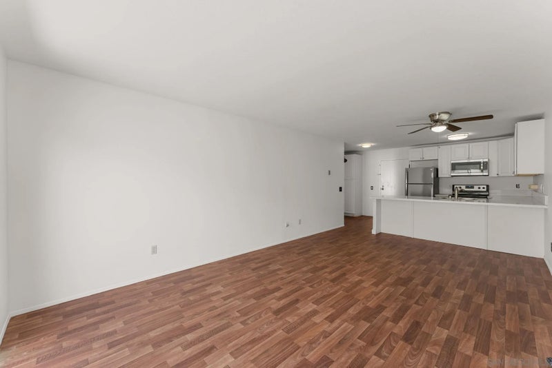 8034 Linda Vista 1Q