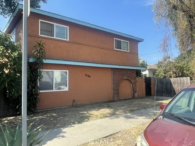 1240 W 19th