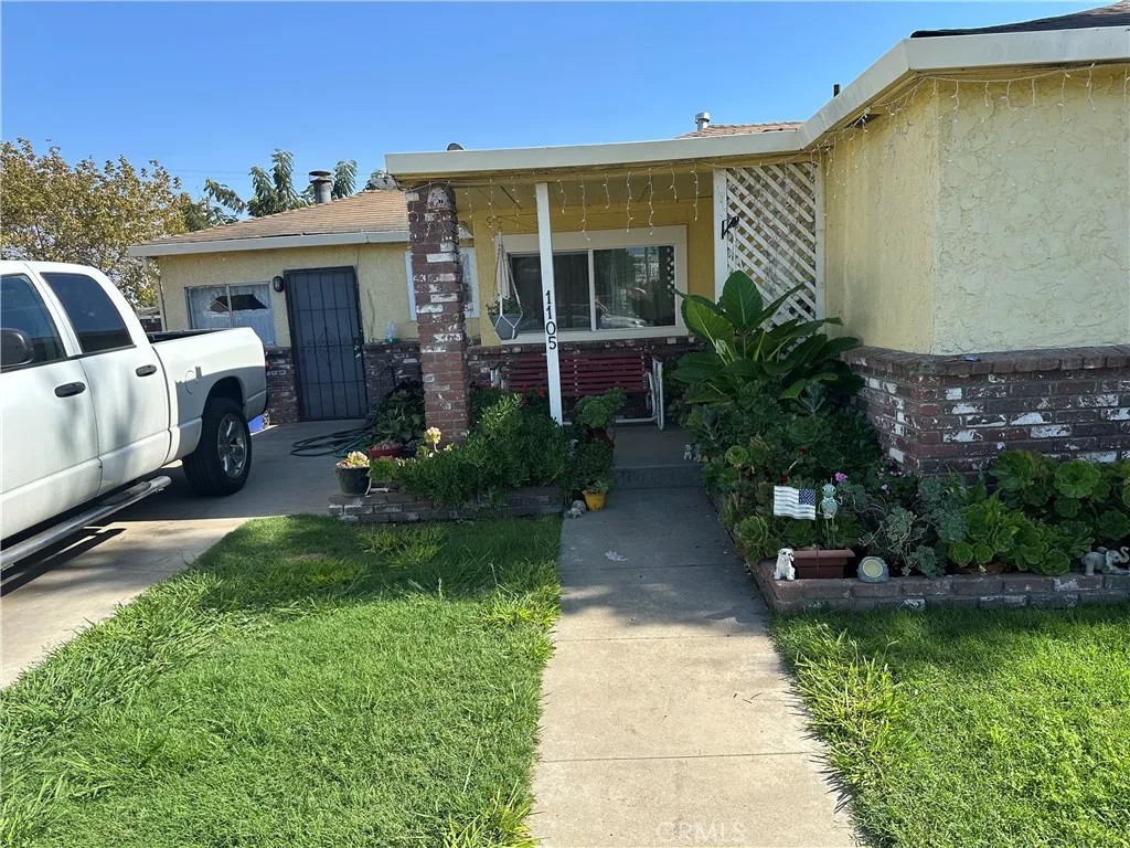 1105 Orange Avenue
