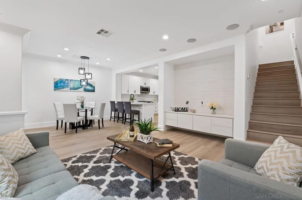 Photo of 13002 Requlo Place, San Diego, CA 92130 (MLS # 260010566)