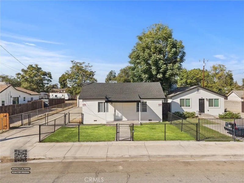 116 E Warren Avenue