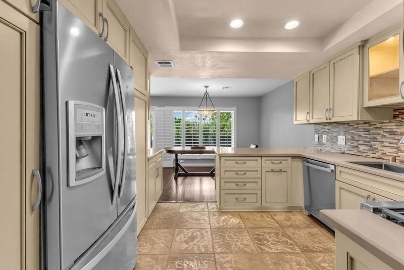78981 Bayside Court