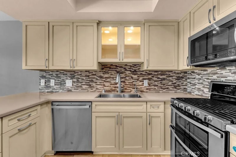 78981 Bayside Court