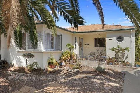 Photo of 634 Quincy Avenue, Long Beach, CA 90814 (MLS # PW26114812)
