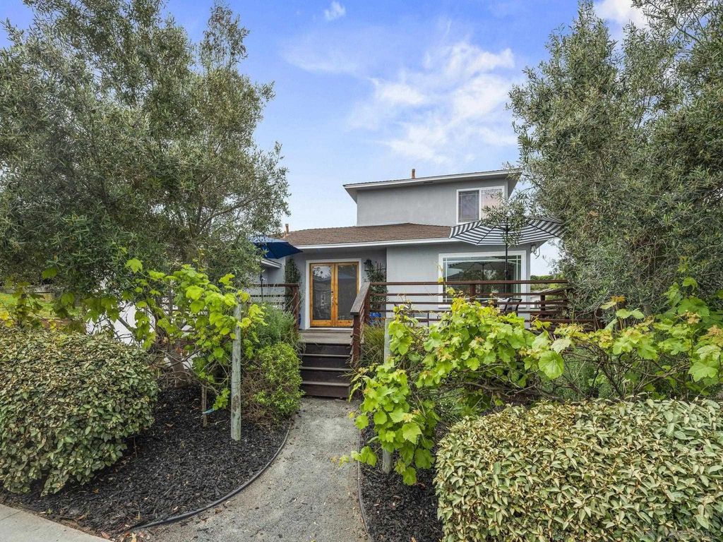 Photo of 4125 Tennyson St, San Diego, CA 92107 (MLS # 260008080)