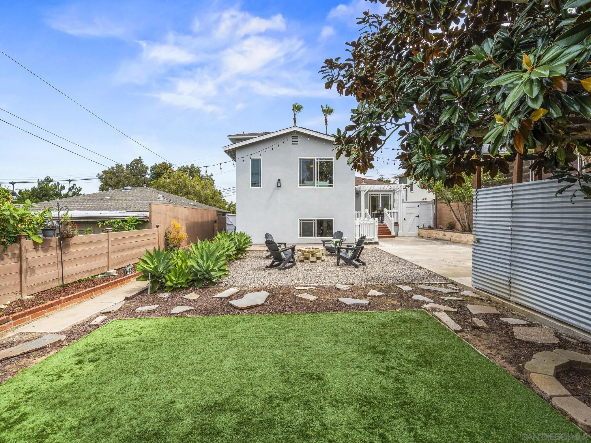 4125 Tennyson