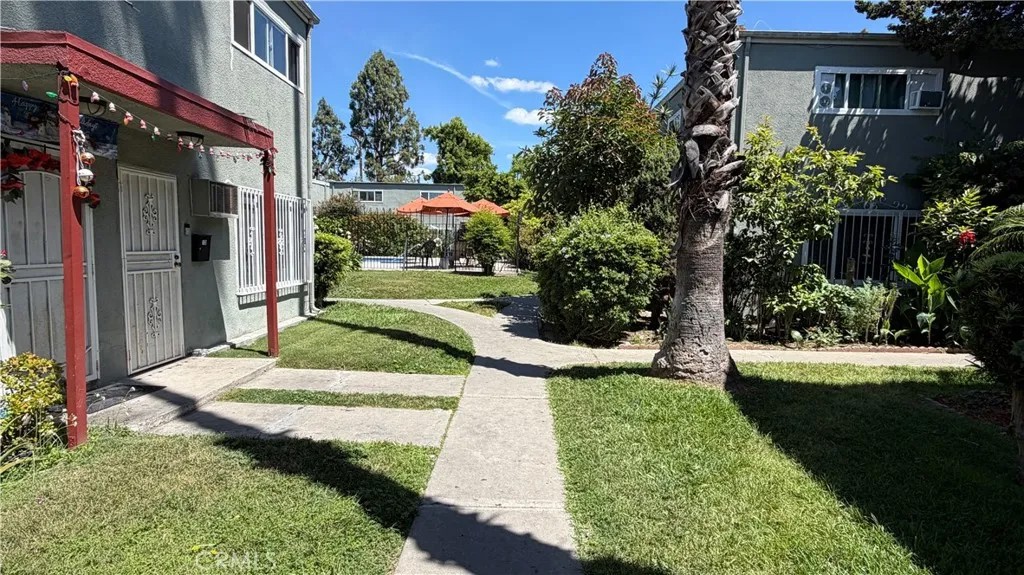 2101 S Pacific