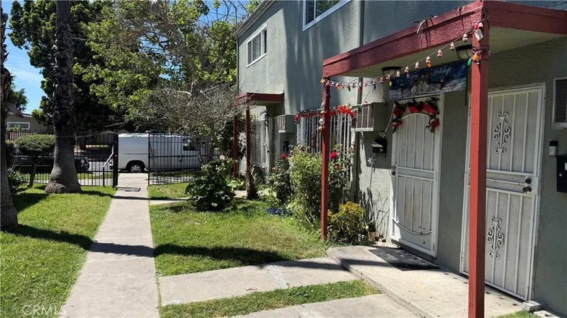 2101 S Pacific