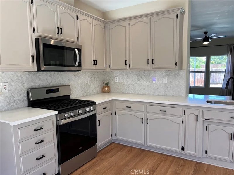 10106 Shoveldown Court