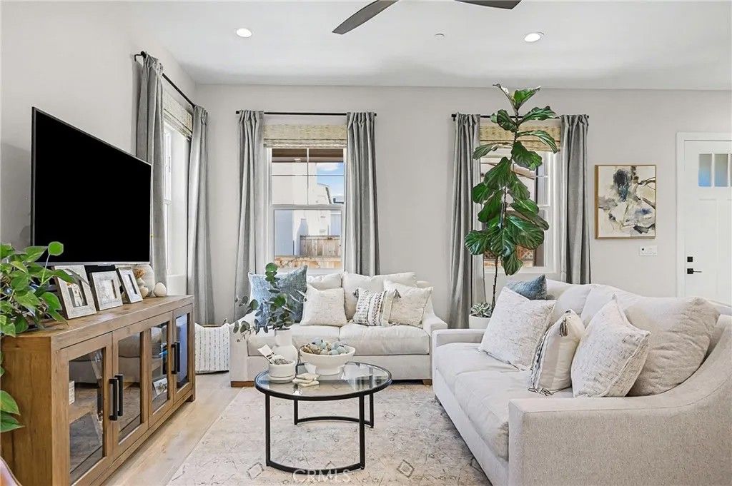 Photo of 186 Earthwood Ln, San Luis Obispo, CA 93401 (MLS # SC26027015)