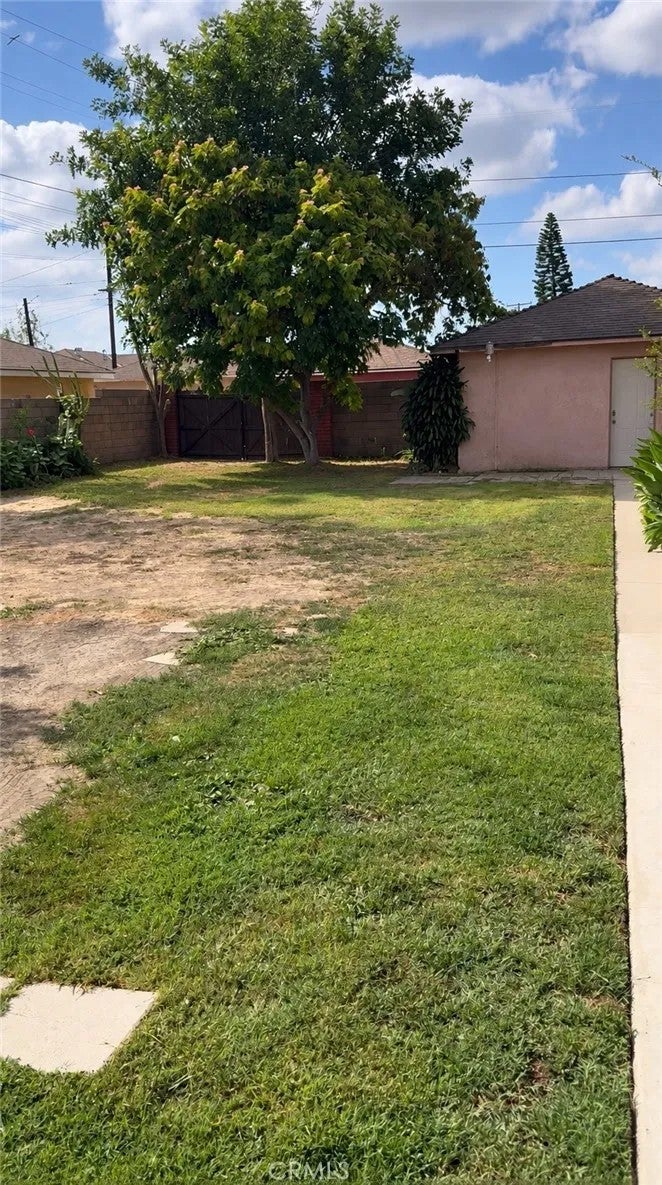 1008 W Stockwell